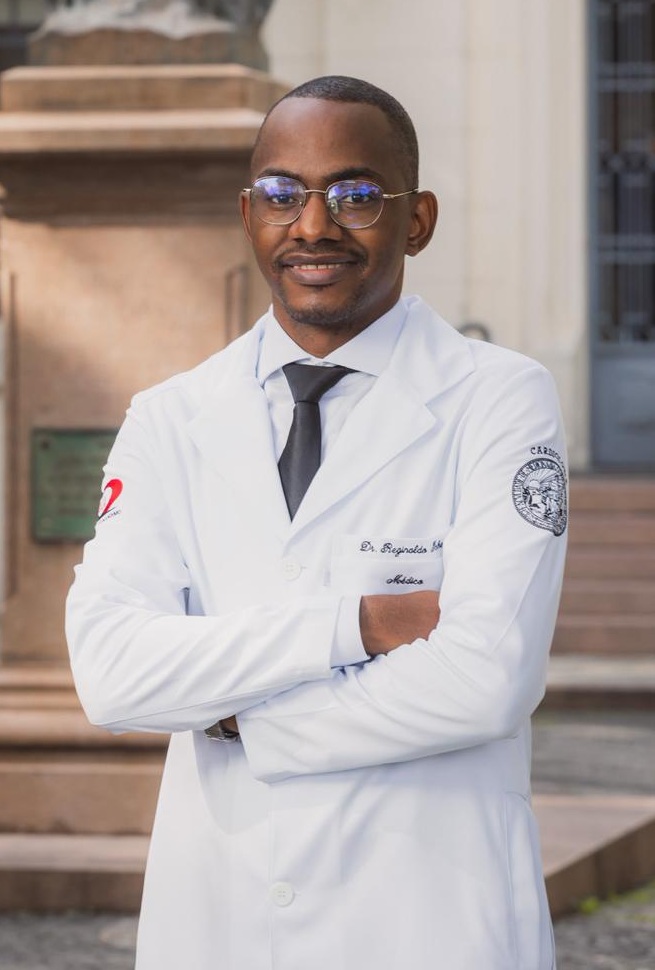 Dr. Reginaldo Icheny Francisco Basquete
